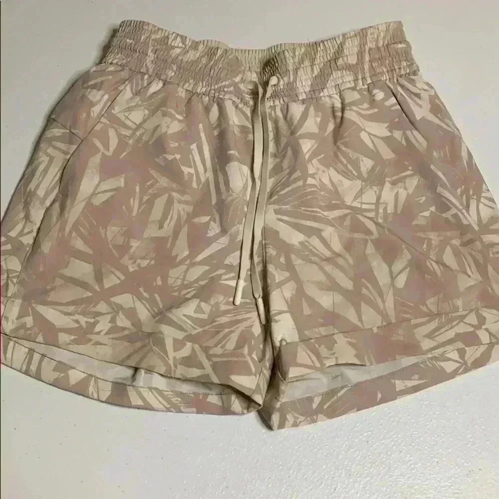 Rare lululemon shorts